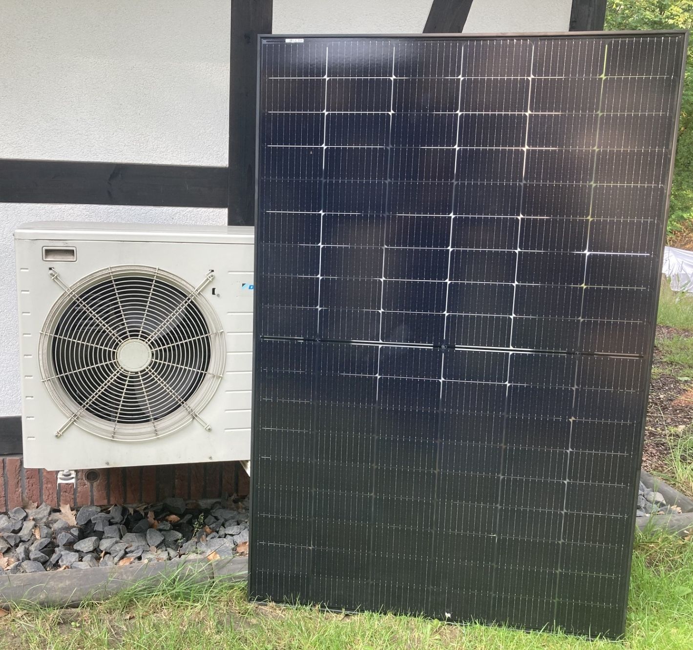 Wieviel Photovoltaik braucht ein Einfamilienhaus mit Wärmepumpe?